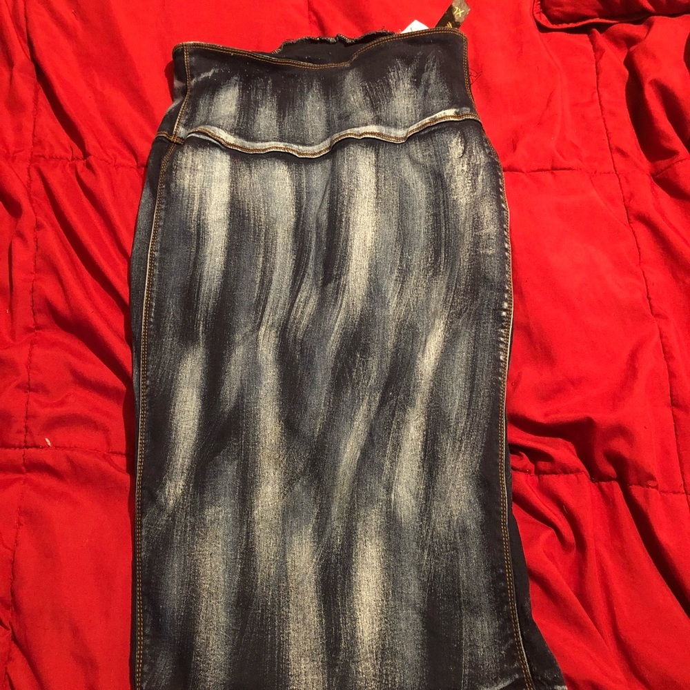 Denim skirt